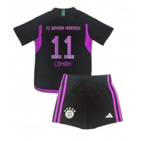 Camiseta Bayern Munich Kingsley Coman #11 Segunda Equipación Replica 2023-24 para niños mangas cortas (+ Pantalones cortos)